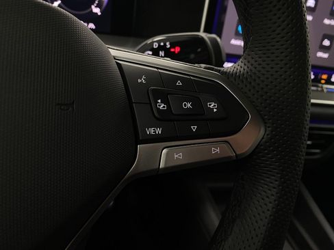 New 2026 Volkswagen Tiguan SE R-Line image 17