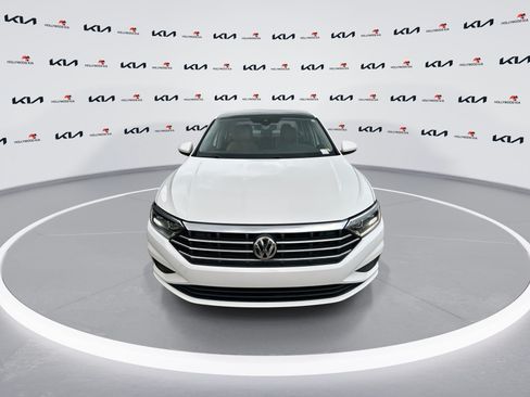 Used 2021 Volkswagen Jetta SEL FWD image 3