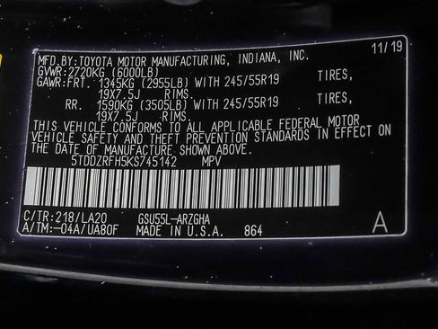 Used 2019 Toyota Highlander Limited image 29