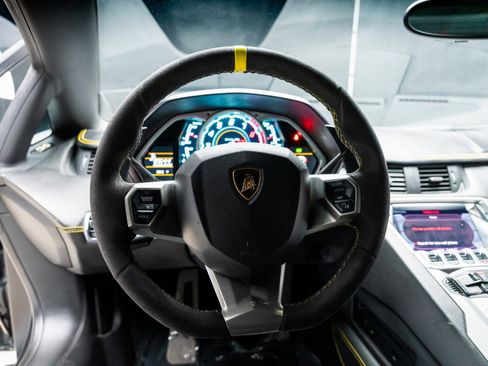 Used 2013 Lamborghini Aventador LP 700-4 image 49