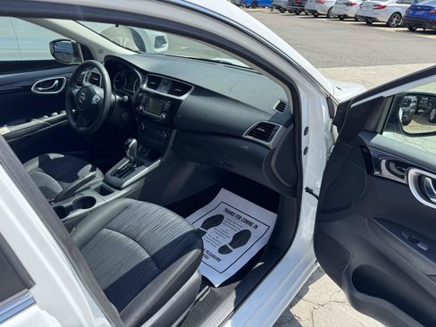 Used 2017 Nissan Sentra SV FWD image 12