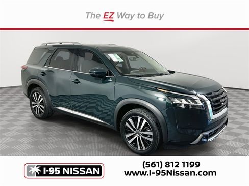 Used 2023 Nissan Pathfinder Platinum image 1