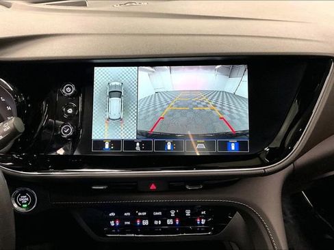 Used 2023 Buick Envision Avenir AWD/4WD image 30