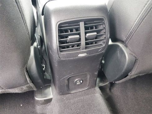 Used 2022 Ford Escape SE w/ Convenience Package image 28