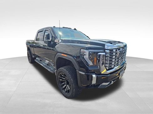 Certified 2024 GMC Sierra 2500 Denali w/ Denali Reserve Package AWD/4WD image 31