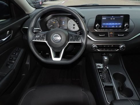 Used 2021 Nissan Altima 2.5 S FWD image 18