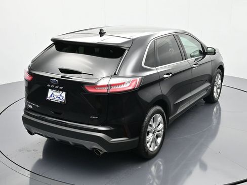 Used 2024 Ford Edge Titanium image 32