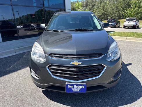 Used 2017 Chevrolet Equinox LS AWD/4WD image 2