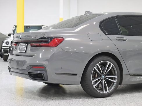 Used 2022 BMW 750i xDrive w/ Executive Package image 10