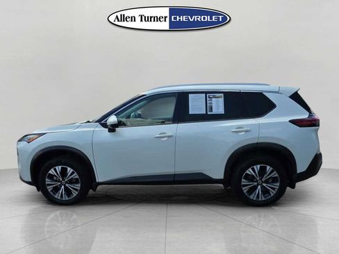 Used 2021 Nissan Rogue SV w/ Premium Package FWD image 6