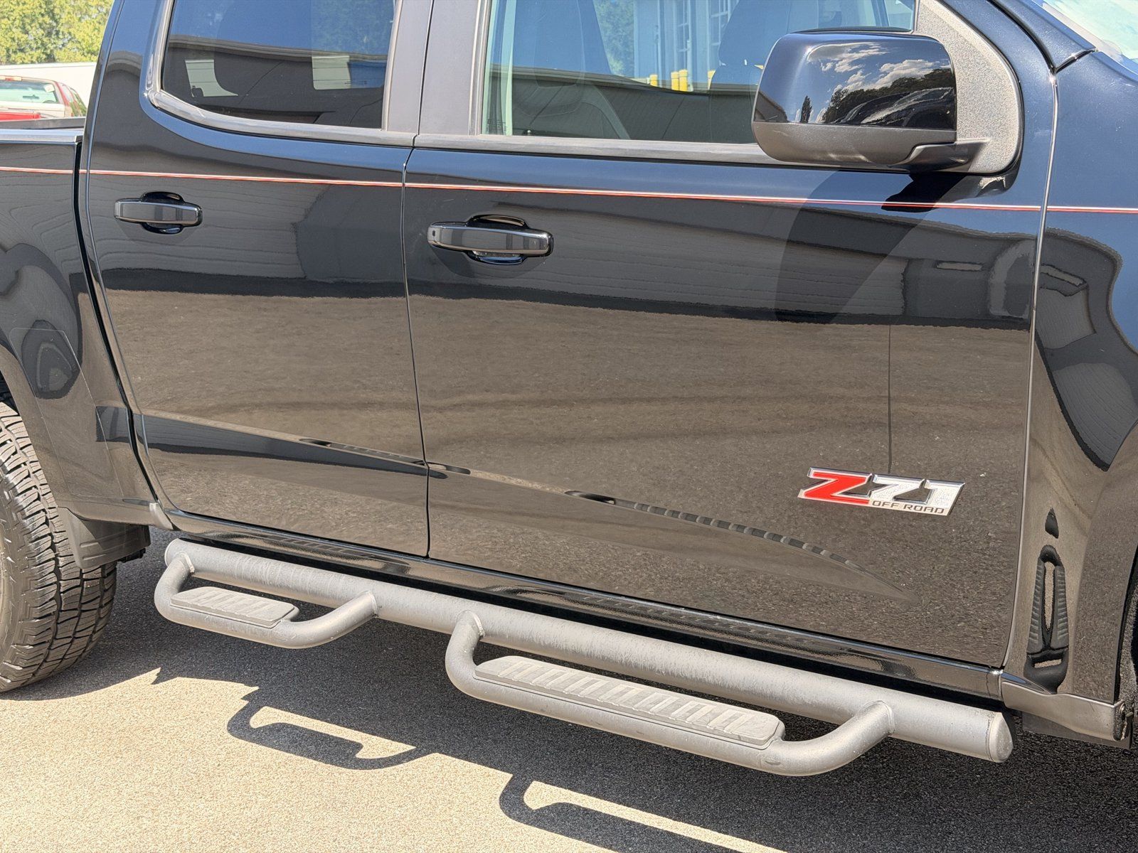 Used 2021 Chevrolet Colorado Z71 w/ Z71 Midnight Edition AWD/4WD image 36