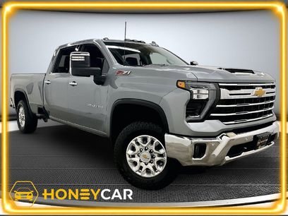 Used 2025 Chevrolet Silverado 2500 LTZ w/ LTZ Premium Package