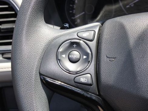 Used 2018 Honda HR-V EX image 18