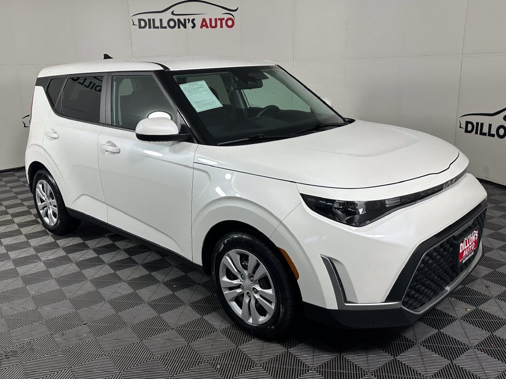Used 2024 Kia Soul LX FWD image 9