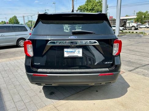 Used 2022 Ford Explorer XLT AWD/4WD image 6