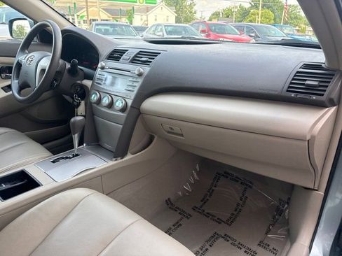 Used 2007 Toyota Camry LE FWD image 16