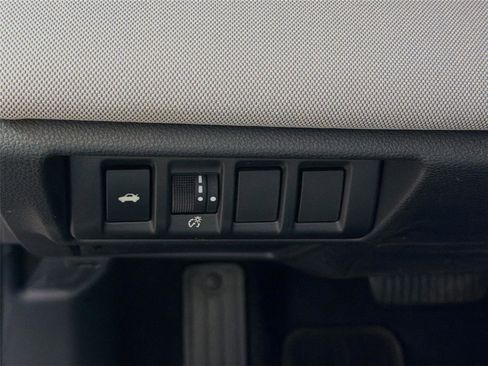Used 2025 Subaru Legacy Premium AWD/4WD image 17