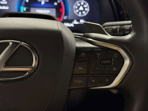 Used 2025 Lexus RX 350 AWD image 18