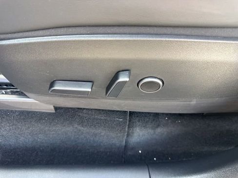 Used 2023 Tesla Model Y Performance image 12