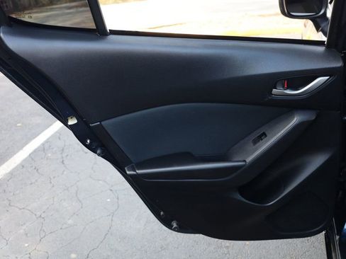 Used 2015 MAZDA MAZDA3 i Sport image 15