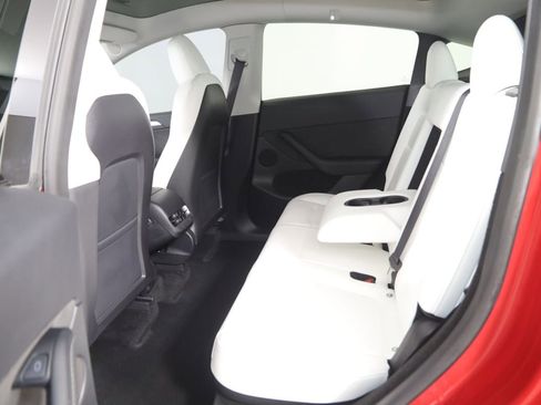 Used 2023 Tesla Model Y Performance image 48