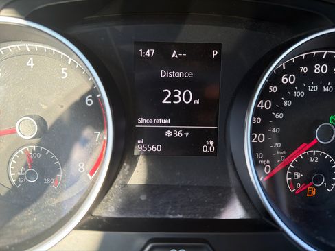 Used 2017 Volkswagen Golf Alltrack SEL image 30