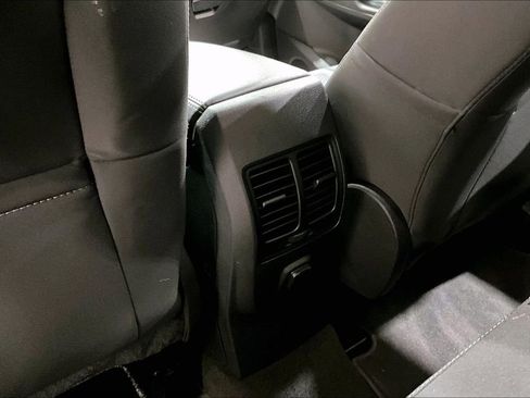 Used 2017 Ford Escape SE AWD/4WD image 32