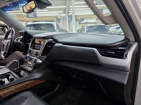 Used 2015 Chevrolet Tahoe LTZ RWD image 23