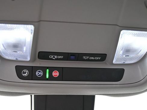 Used 2023 Chevrolet Equinox LT image 35