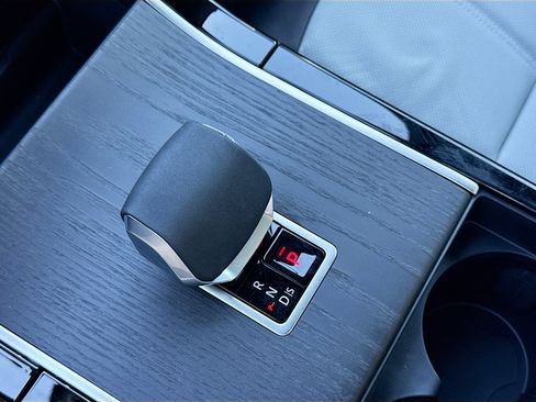 New 2026 Land Rover Range Rover Evoque Dynamic SE image 33