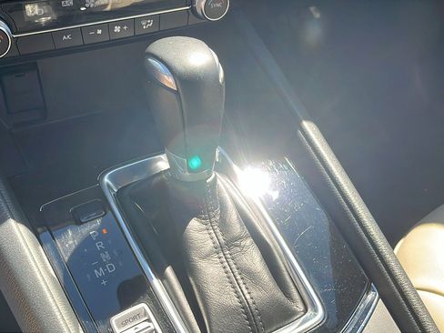 Used 2020 MAZDA CX-5 Touring image 17