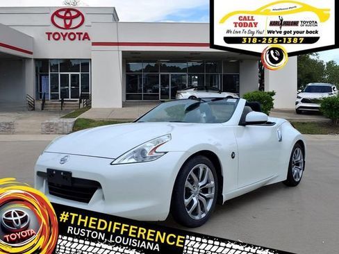 Used 2010 Nissan 370Z Touring RWD image 1