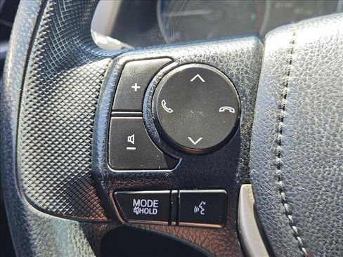 Used 2018 Toyota RAV4 LE w/ All Weather Liner Package FWD image 12