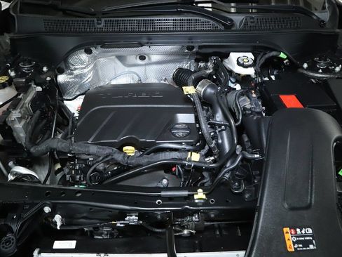 Used 2024 Buick Envista Sport Touring FWD image 35