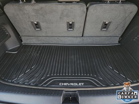 Used 2024 Chevrolet Traverse RS image 38
