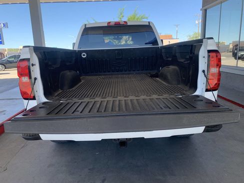 Used 2018 Chevrolet Silverado 1500 Custom w/ Custom Value Package image 14