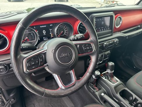 Used 2019 Jeep Wrangler Unlimited Rubicon w/ Cold Weather Group AWD/4WD image 25