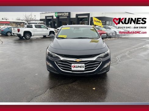 Used 2025 Chevrolet Malibu LT image 10