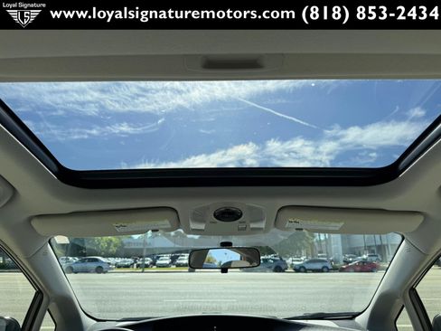Used 2013 Toyota Prius Three w/ Solar Roof Pkg FWD image 16
