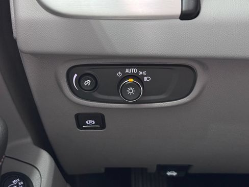 Certified 2021 GMC Terrain SLE w/ Driver Convenience Package AWD/4WD image 24
