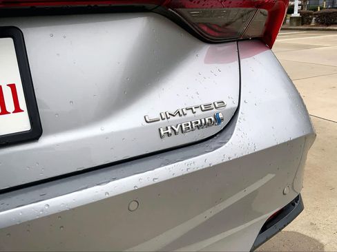 Used 2020 Toyota Avalon Limited w/ Advanced Safety Package image 9