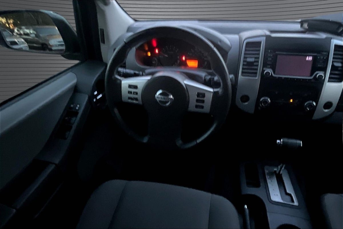 Used 2015 Nissan Xterra S RWD image 8