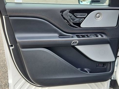 New 2025 Lincoln Aviator Black Label image 7