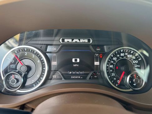 Certified 2022 RAM 1500 Laramie image 28