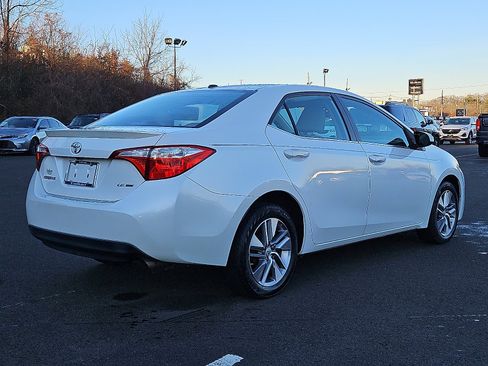 Used 2015 Toyota Corolla LE image 6