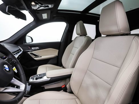 Used 2025 BMW X1 xDrive28i w/ Convenience Package image 11