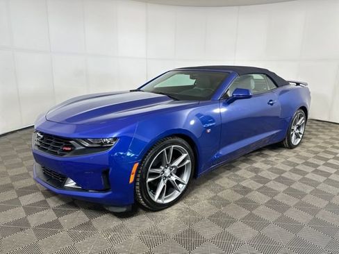 Used 2021 Chevrolet Camaro LT w/ RS Package image 7