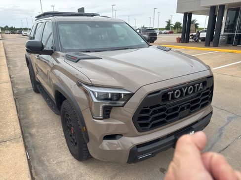 Used 2025 Toyota Sequoia TRD Pro AWD/4WD image 7