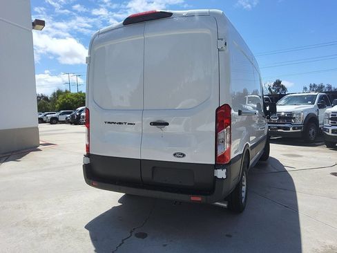 New 2026 Ford Transit 250 148 Medium Roof w/ Load Area Protection Package RWD image 23