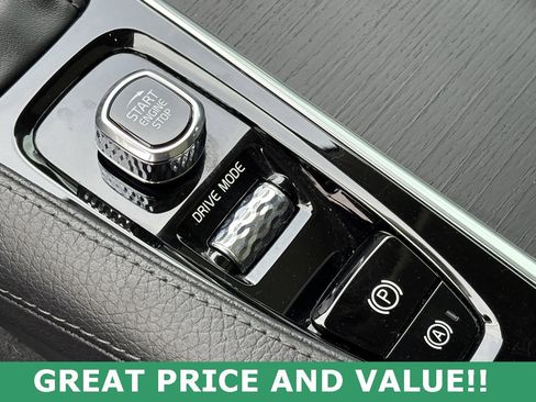 Used 2020 Volvo XC90 T6 Momentum image 22